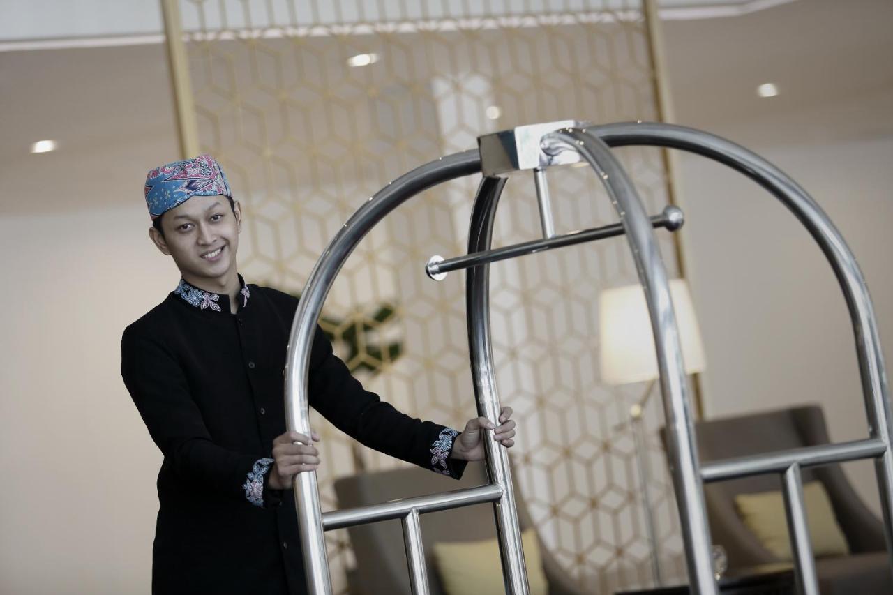 Hotel Santika Kelapa Gading Jakarta Buitenkant foto