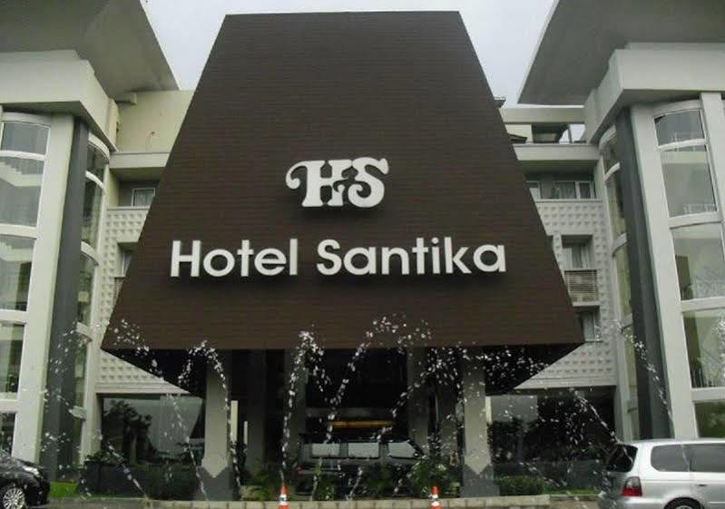 Hotel Santika Kelapa Gading Jakarta Buitenkant foto